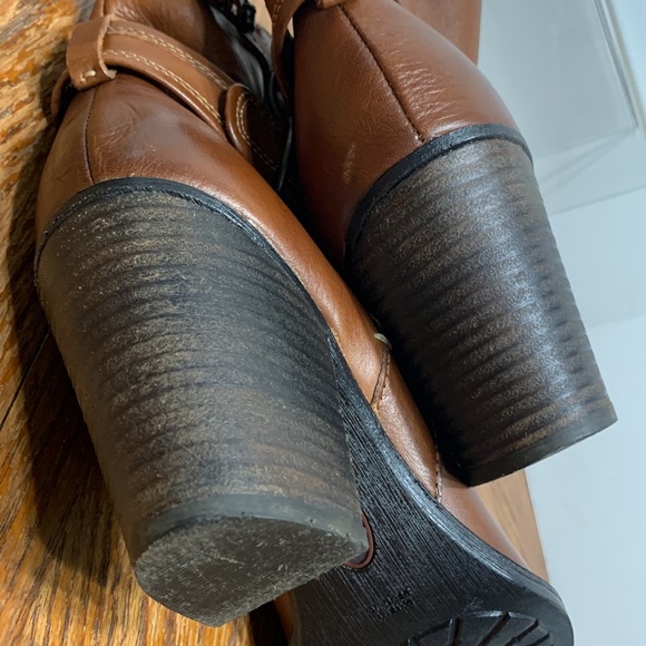 SOFFT Wyoming ankle bootie - Picture 9 of 16
